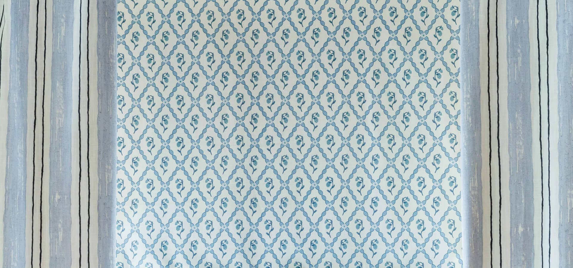 2. Painter’s Stripe Slidder
